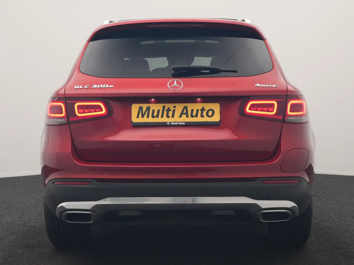 4MATIC Advantage PHEV 320pk Dealer O.H. | Trekhaak Af Fabriek | Panodak | Adaptive Cruise | Sportstoelen Verwarmd | Sfeerverlichting | Apple Carplay | Blis | Navigatie | DAB | Plug In Hybrid