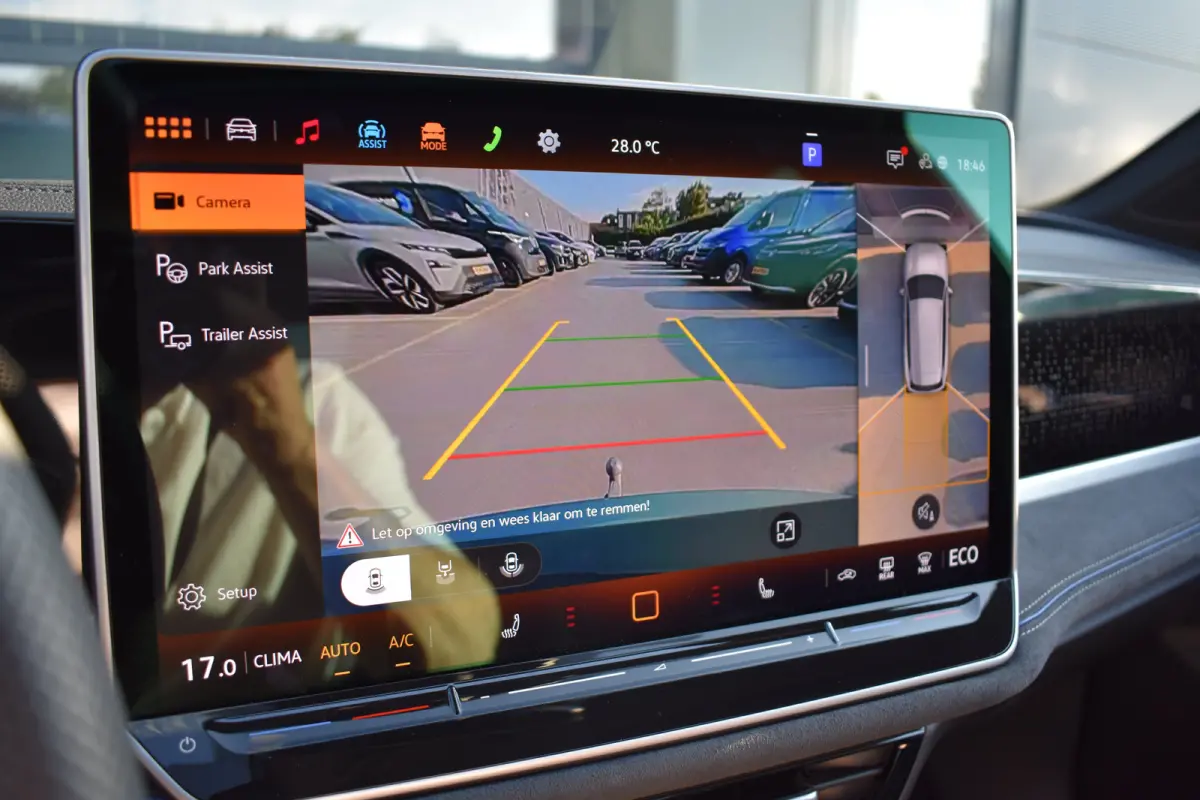 1.5 TSI eHybrid 272PK R-Line | Schuif-kanteldak | 360 camera | Head-up display | IQ Drive | Wegklapbare trekhaak | Business Premium Pakket | VERLENGDE GARANTIE