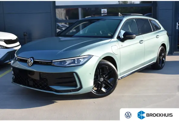 1.5 TSI eHybrid 272PK R-Line | Schuif-kanteldak | 360 camera | Head-up display | IQ Drive | Wegklapbare trekhaak | Business Premium Pakket | VERLENGDE GARANTIE