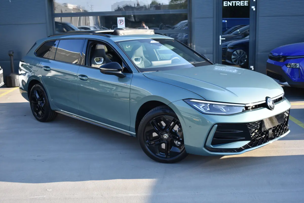 1.5 TSI eHybrid 272PK R-Line | Schuif-kanteldak | 360 camera | Head-up display | IQ Drive | Wegklapbare trekhaak | Business Premium Pakket | VERLENGDE GARANTIE