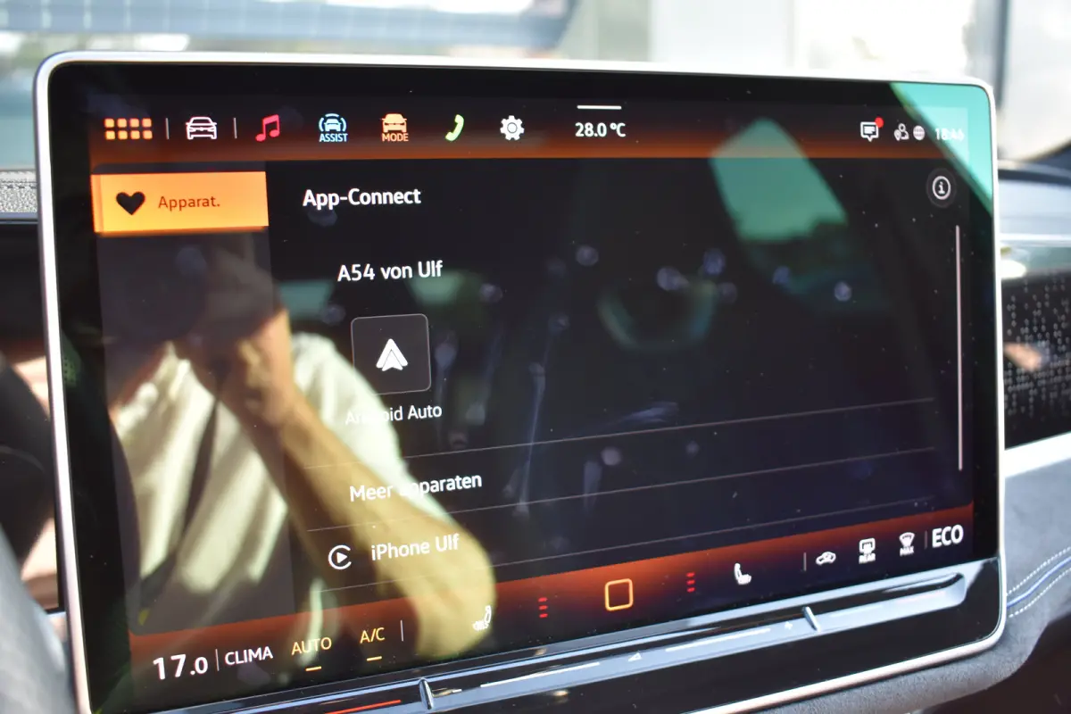 1.5 TSI eHybrid 272PK R-Line | Schuif-kanteldak | 360 camera | Head-up display | IQ Drive | Wegklapbare trekhaak | Business Premium Pakket | VERLENGDE GARANTIE
