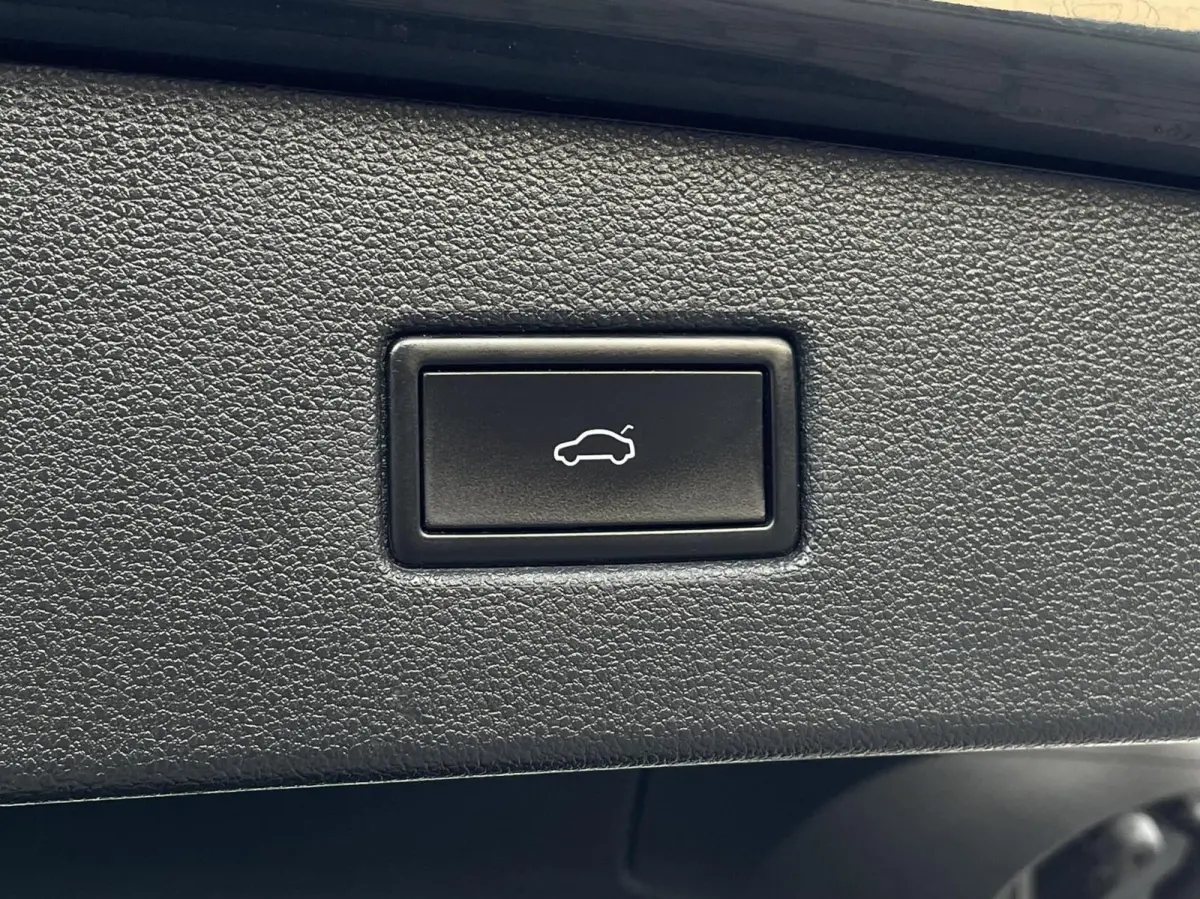 1.4 TSI eHybrid Life PHEV 245PK Trekhaak Camera ACC Carplay Navi