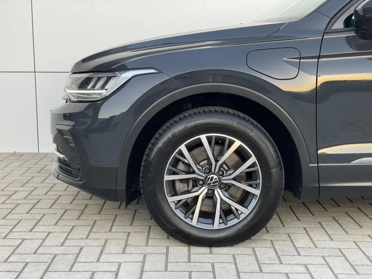 1.4 TSI eHybrid Life PHEV 245PK Trekhaak Camera ACC Carplay Navi