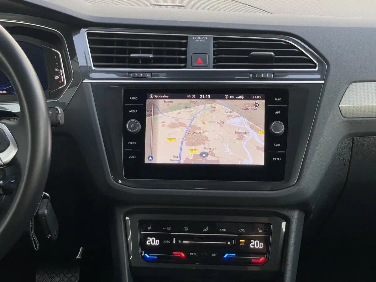 1.4 TSI eHybrid Life PHEV 245PK Trekhaak Camera ACC Carplay Navi