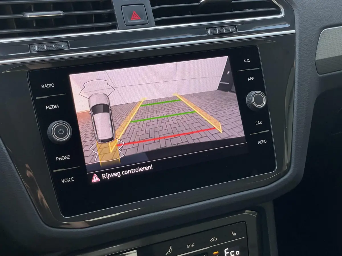 1.4 TSI eHybrid Life PHEV 245PK Trekhaak Camera ACC Carplay Navi