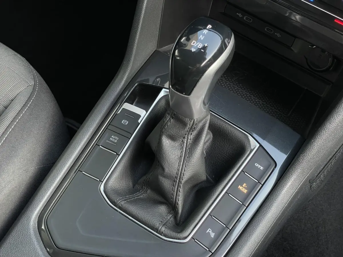 1.4 TSI eHybrid Life PHEV 245PK Trekhaak Camera ACC Carplay Navi