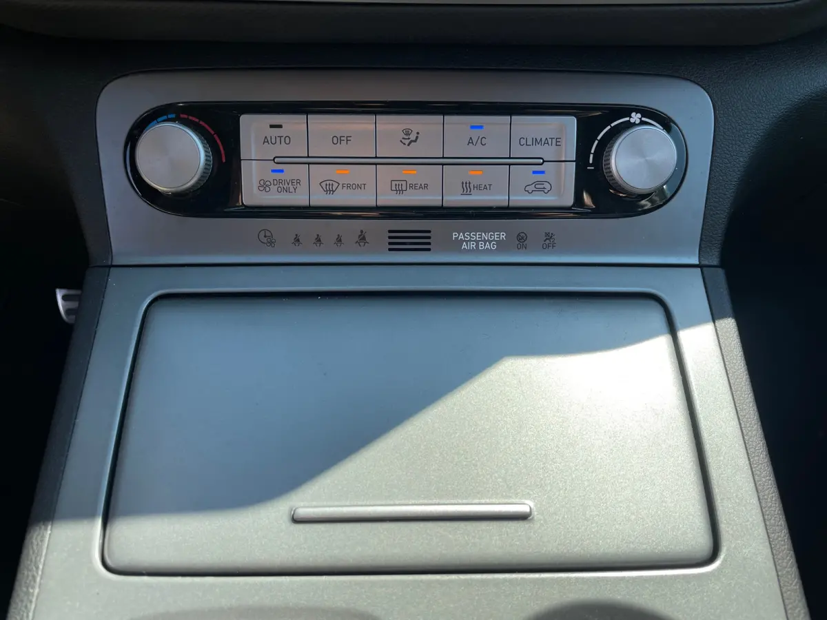 EV Fashion 64 kWh SOH 100% WARMTEPOMP DEALER OND HEAD-UP