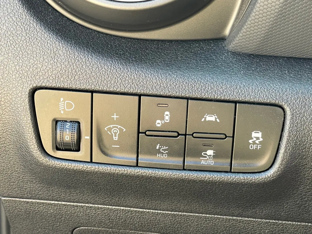 EV Fashion 64 kWh SOH 100% WARMTEPOMP DEALER OND HEAD-UP