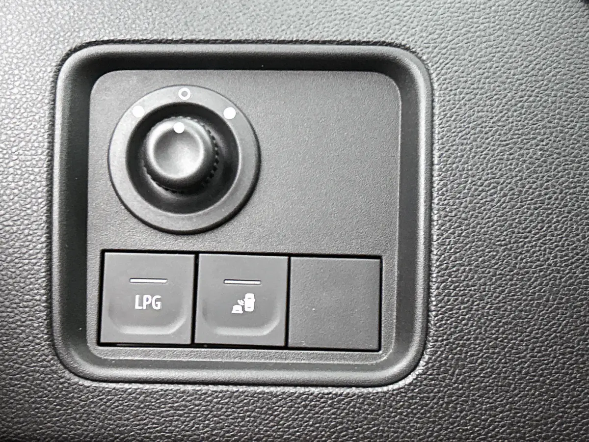 1.0 TCe Bi-Fuel LPG Prestige / Trekhaak / Pdc+Camera / Navigatie / Airco-ecc./ Radio multimedia / Apk 02-2027