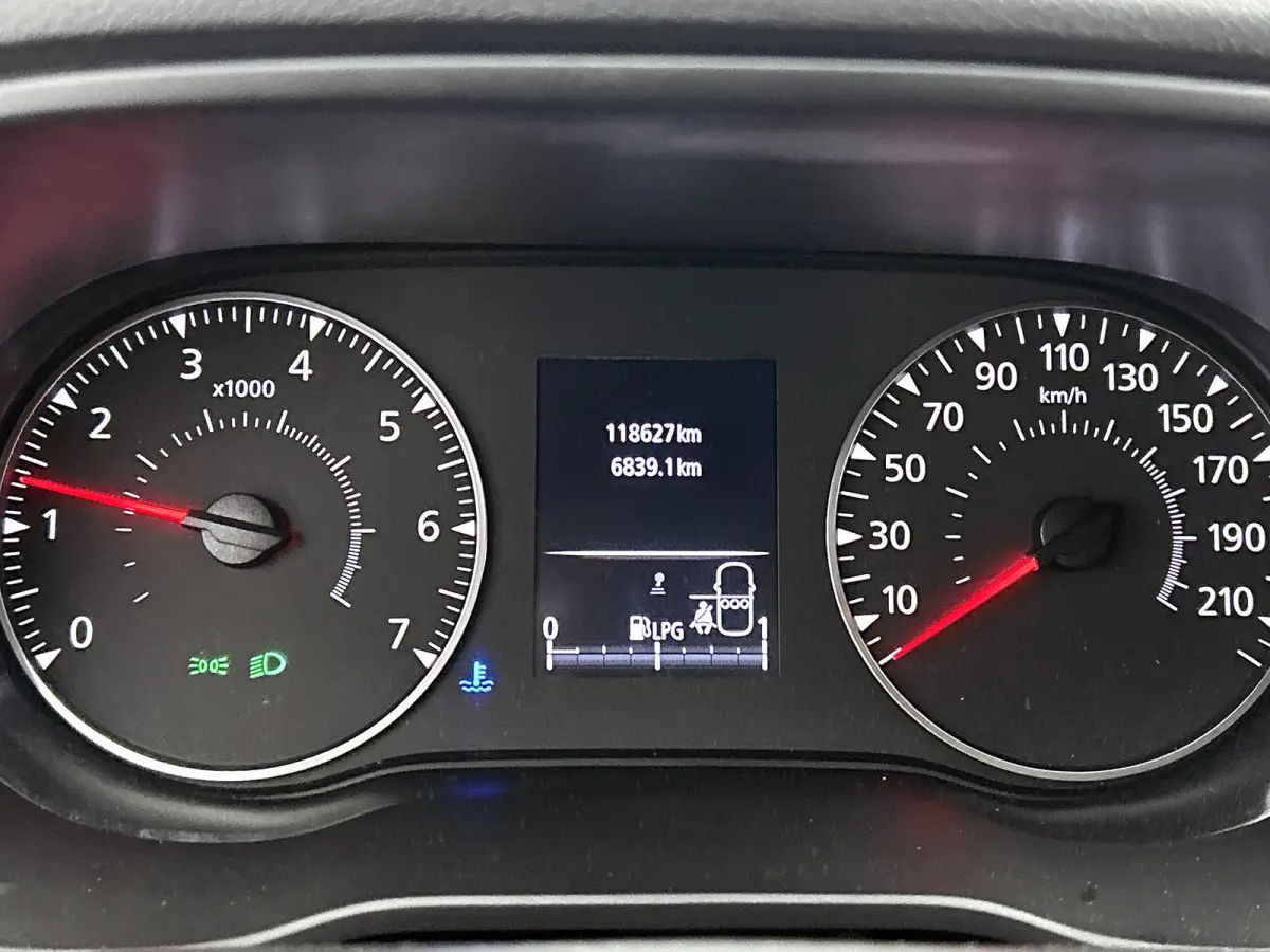 1.0 TCe Bi-Fuel LPG Prestige / Trekhaak / Pdc+Camera / Navigatie / Airco-ecc./ Radio multimedia / Apk 02-2027