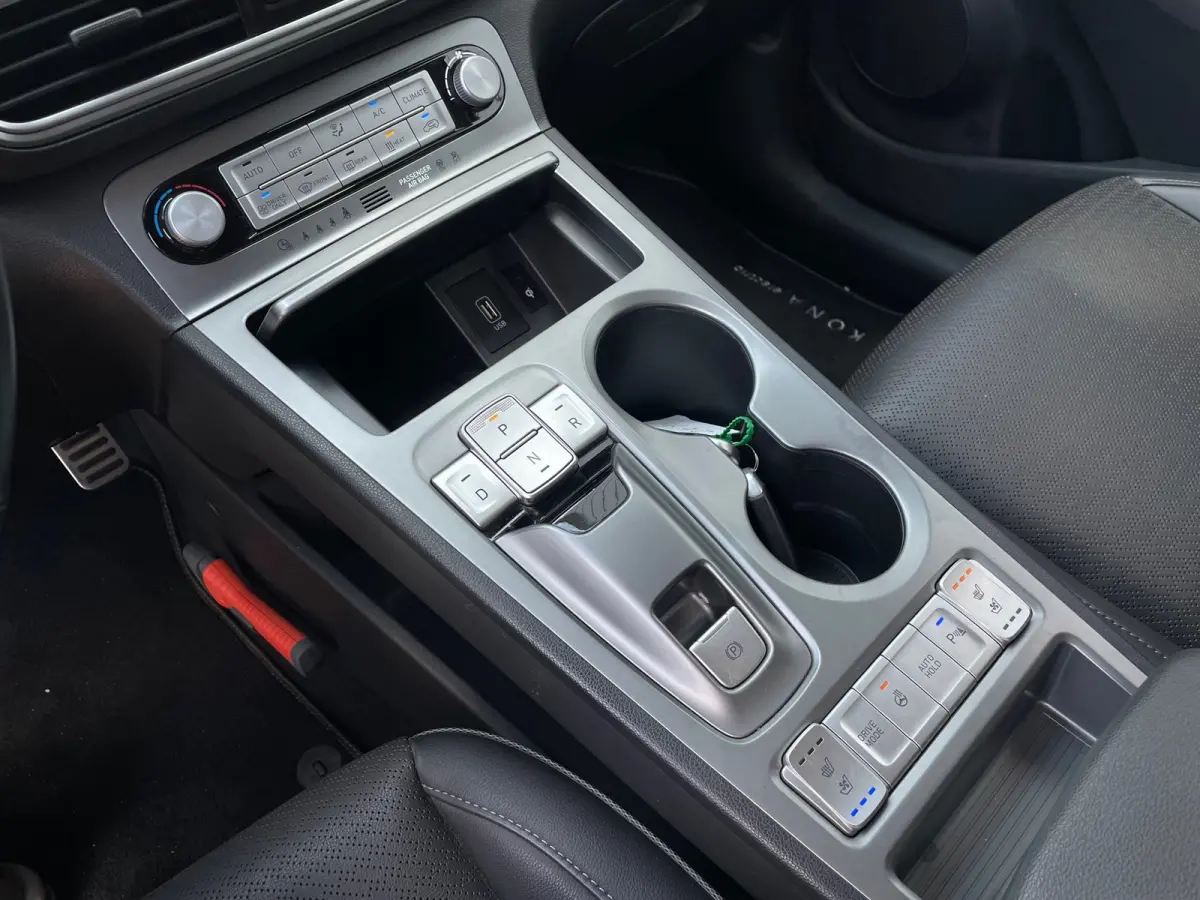 EV Premium 64 kWh WARMTEPOMP SOH96% ORG NL|CAMERA|MEMORYSEAT|BLINDSPOT|STOEL+STUURVRM|LEER|LANE.ASSIST|ADAPT.CRUISE|