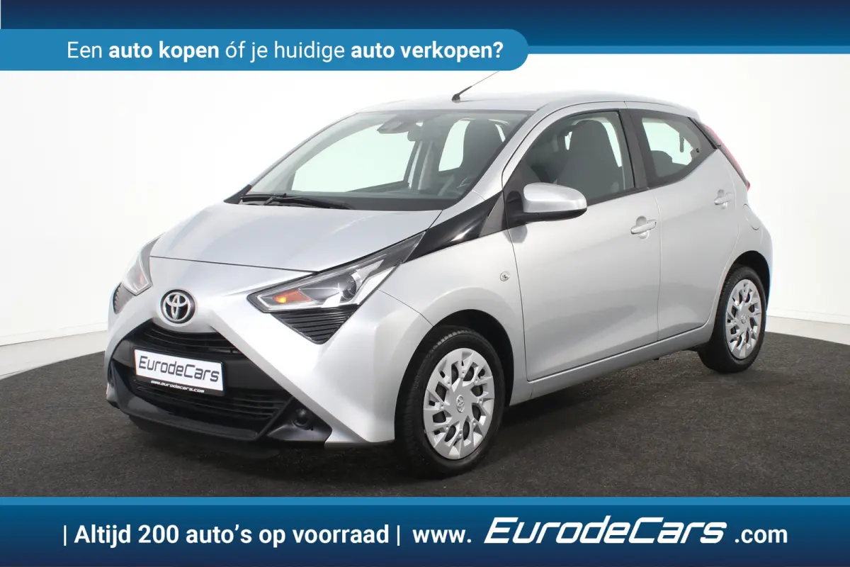 1.0 VVT-i x-play *1ste Eigenaar*Airco*Cruise Control*Carplay*