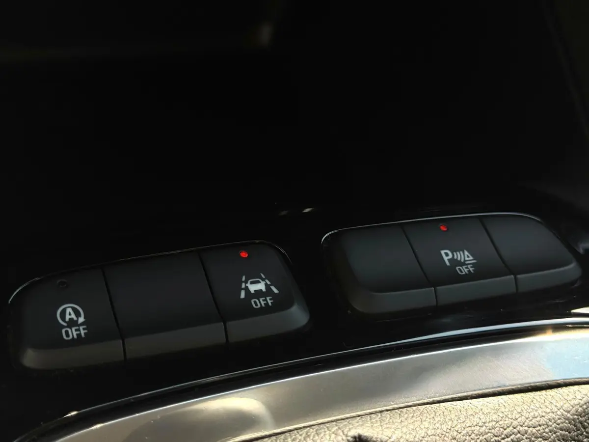 1.2 Elegance | LED | 360 Camera | Parksens | Apple Carplay | Stoelverwarming | Leder |