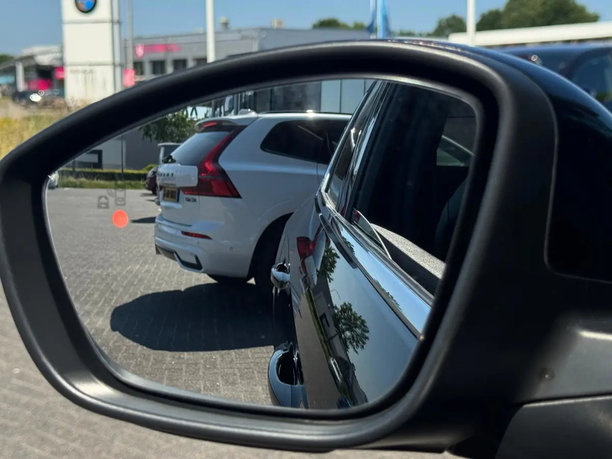 1.2 Elegance | LED | 360 Camera | Parksens | Apple Carplay | Stoelverwarming | Leder |