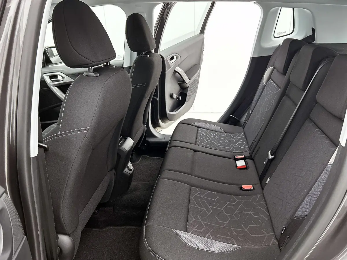SUV Blue Lion 110pk | Lage kilometerstand! | 100% Dealeronderhouden | Navigatie | Airco | Cruise Control | Parkeersensoren | DAB+ radio | Bluetooth | Apple Carplay / Android Auto | Elektrisc