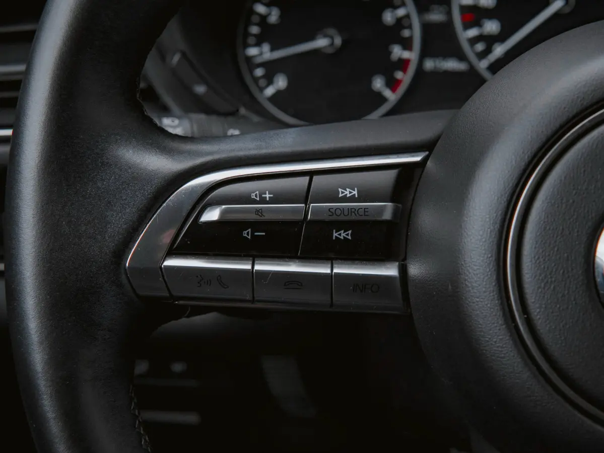 2.0 e-SkyActiv-X M Hybrid Luxury 186 PK | Trekhaak | Ned. auto | dealer onderho