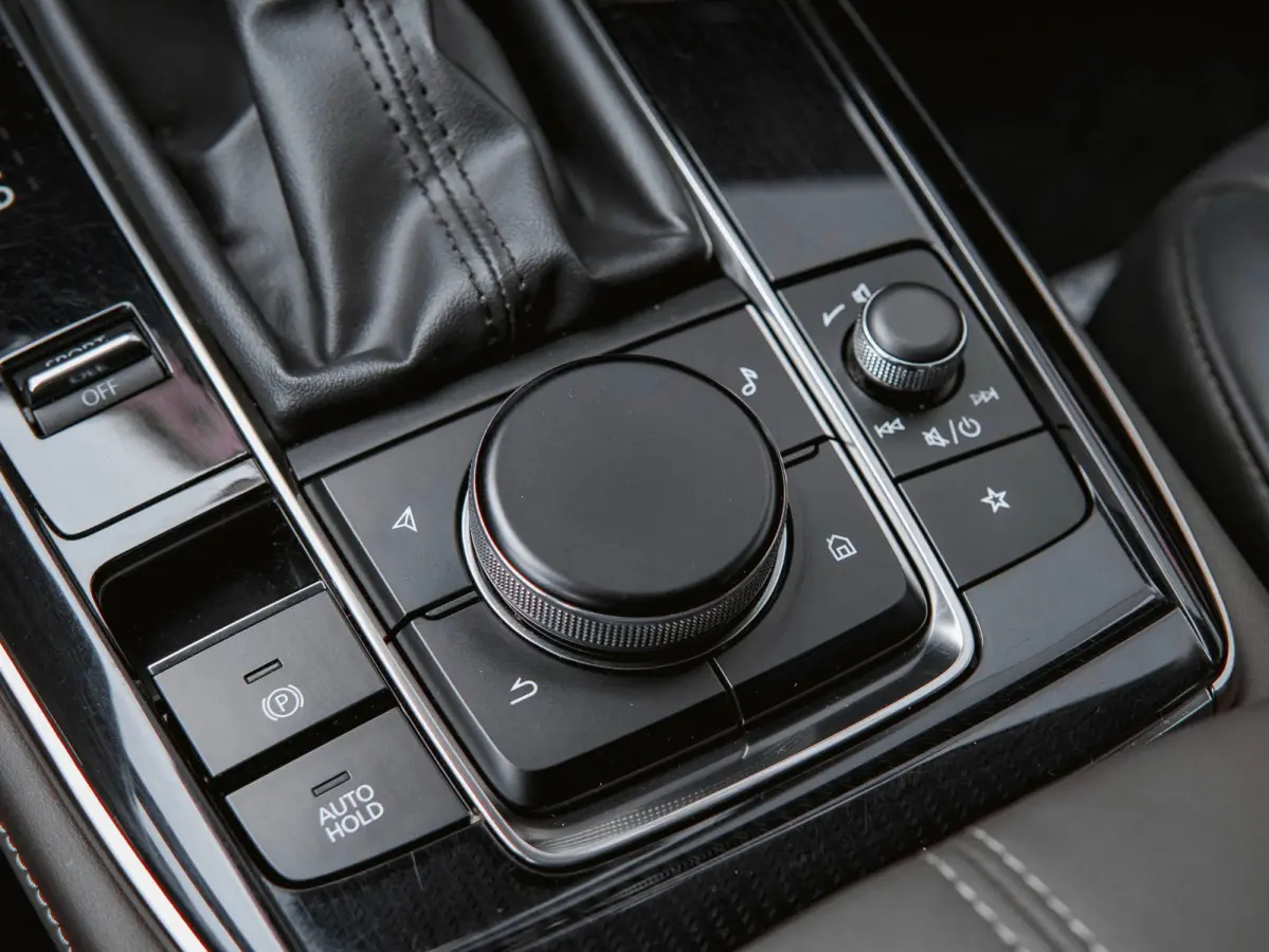 2.0 e-SkyActiv-X M Hybrid Luxury 186 PK | Trekhaak | Ned. auto | dealer onderho