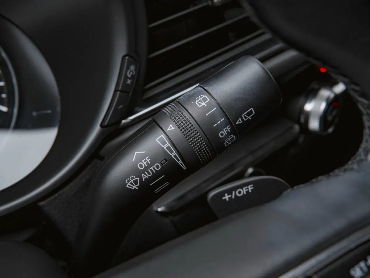 2.0 e-SkyActiv-X M Hybrid Luxury 186 PK | Trekhaak | Ned. auto | dealer onderho