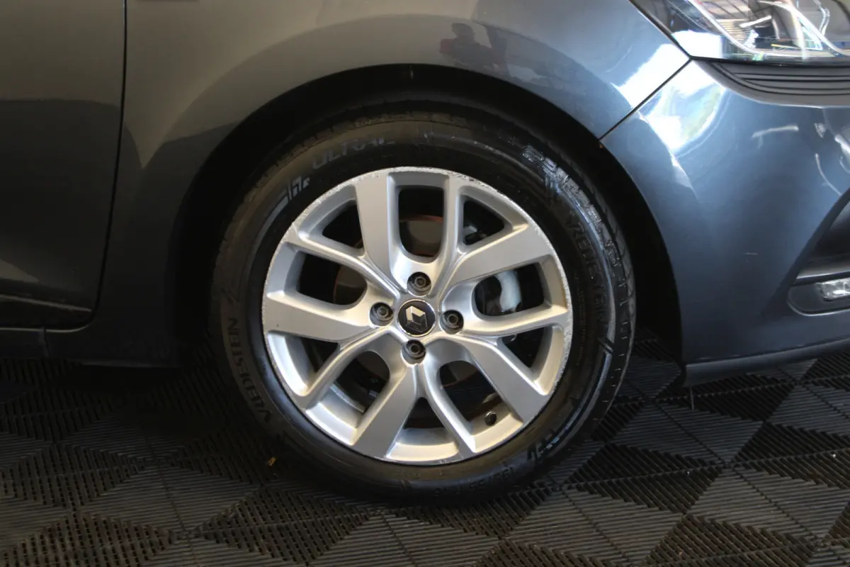 0.9 TCe Limited