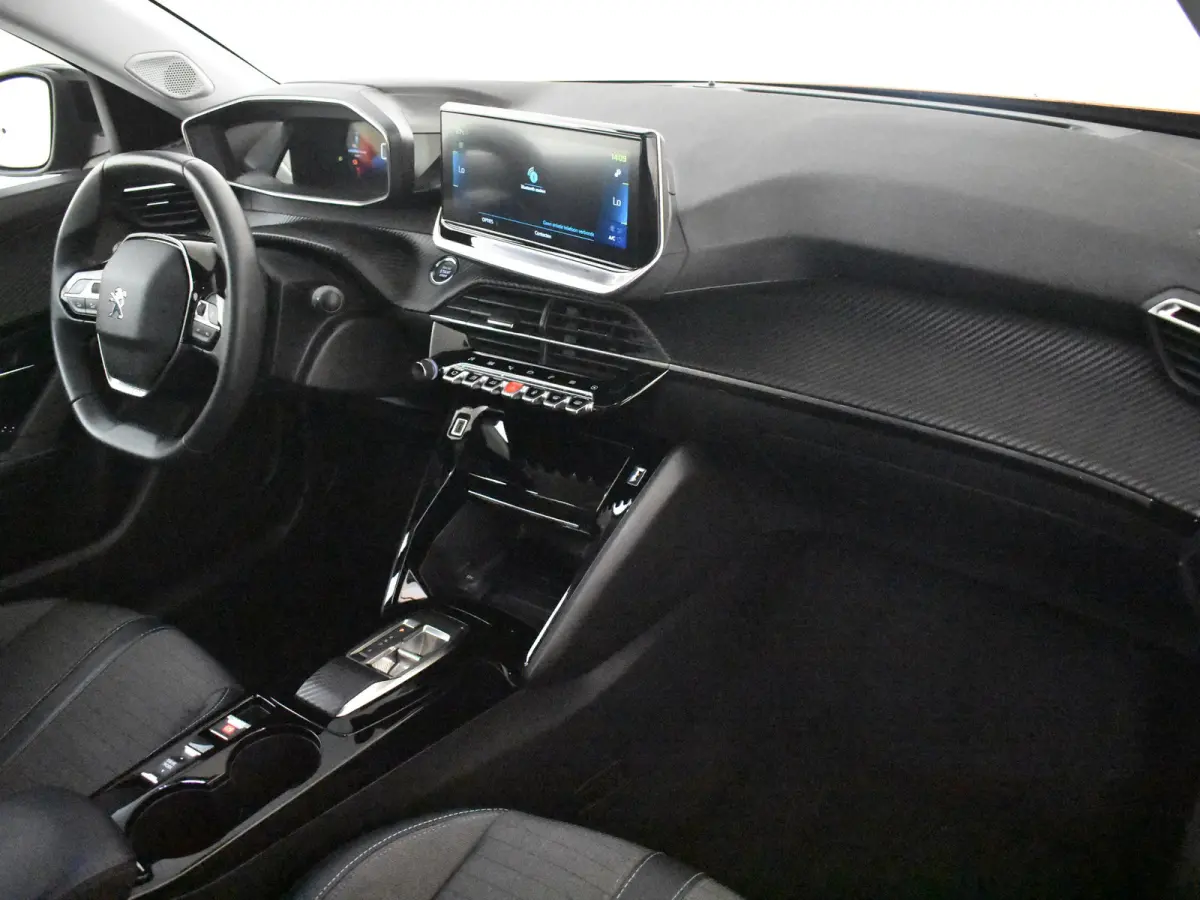 EV Allure Pack 50 kWh 136PK | Achteruitrijcamera | Navigatie | Apple carplay Android auto | Climate control | LED| DAB | 17"LMV