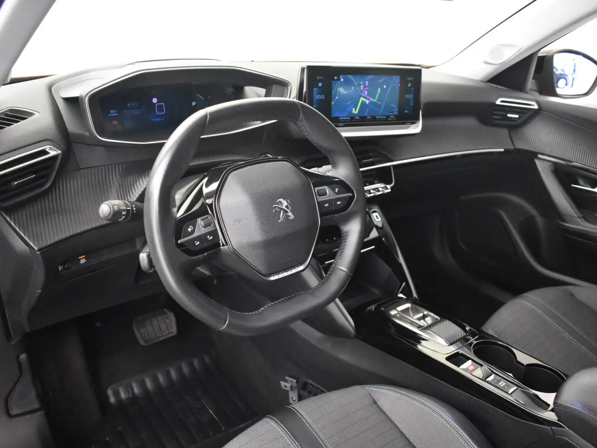 EV Allure Pack 50 kWh 136PK | Achteruitrijcamera | Navigatie | Apple carplay Android auto | Climate control | LED| DAB | 17"LMV