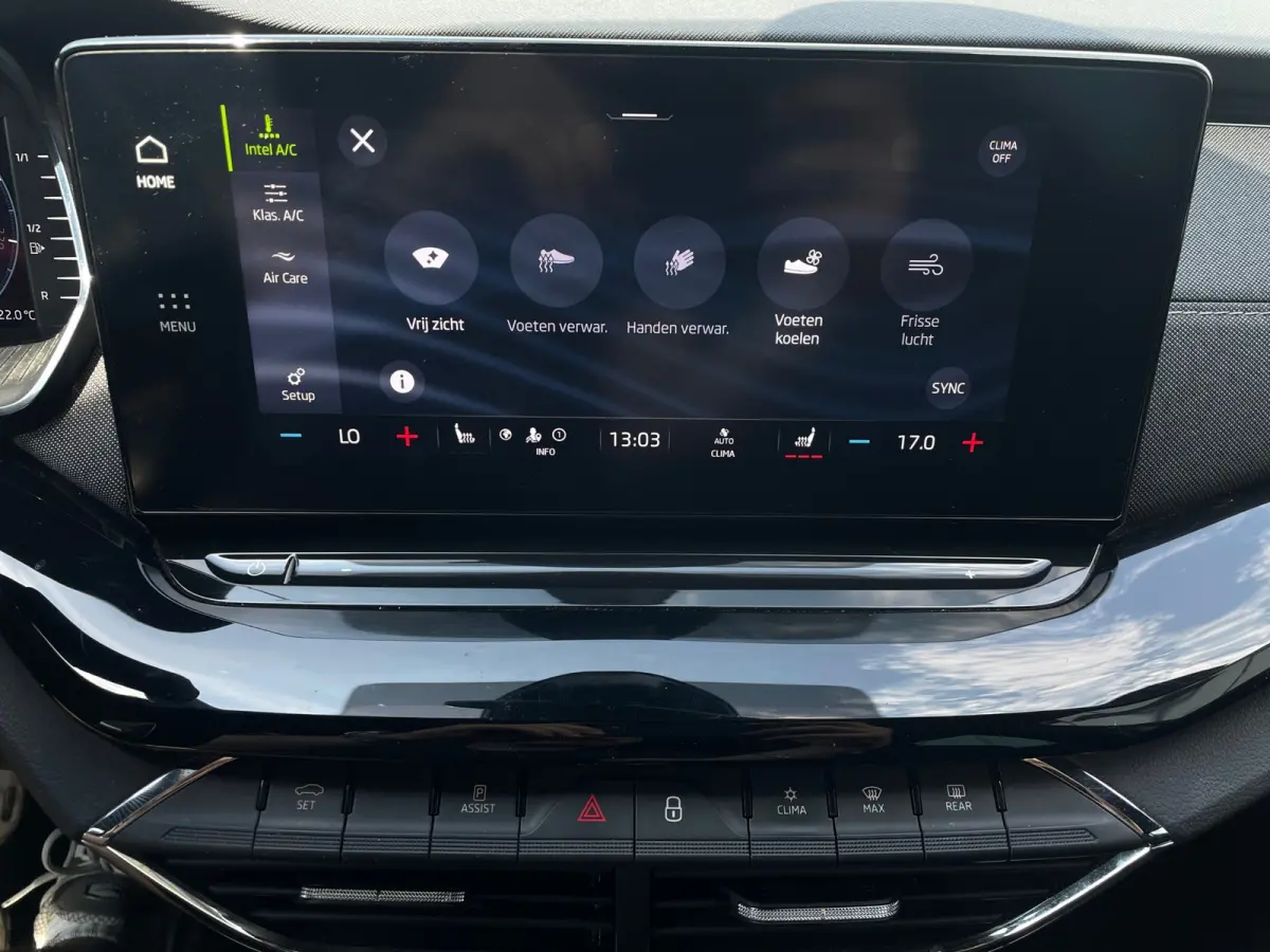 1.5 e-TSI DSG Business+ 1E EIG DEALEROND|TREKHAAK|VIRTUALCOCKPIT|CARPLAY|AMBIENT.LIGHT|STOEL+STUURVRM|