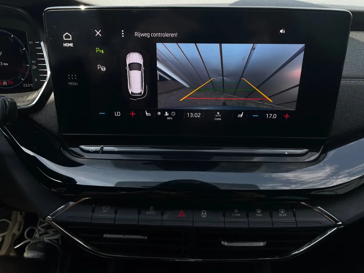 1.5 e-TSI DSG Business+ 1E EIG DEALEROND|TREKHAAK|VIRTUALCOCKPIT|CARPLAY|AMBIENT.LIGHT|STOEL+STUURVRM|