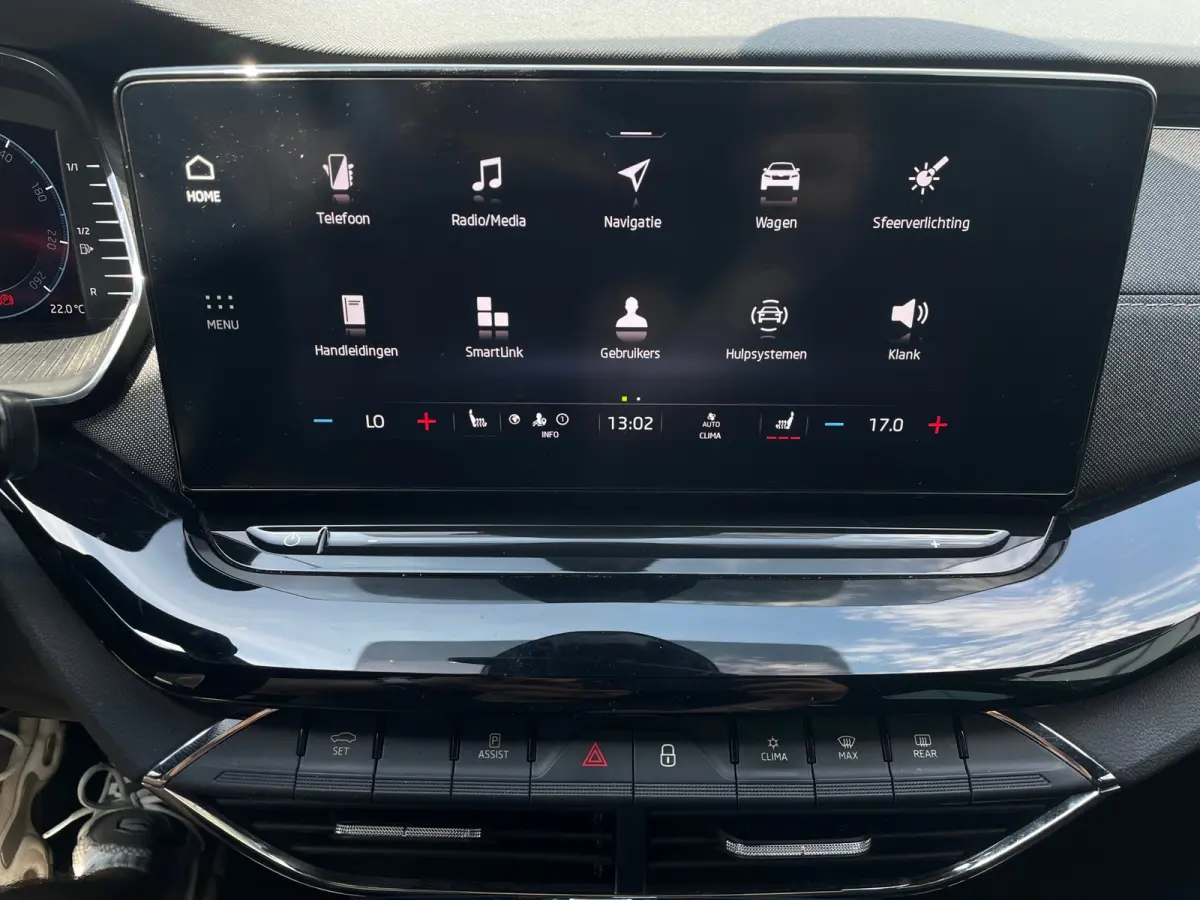 1.5 e-TSI DSG Business+ 1E EIG DEALEROND|TREKHAAK|VIRTUALCOCKPIT|CARPLAY|AMBIENT.LIGHT|STOEL+STUURVRM|