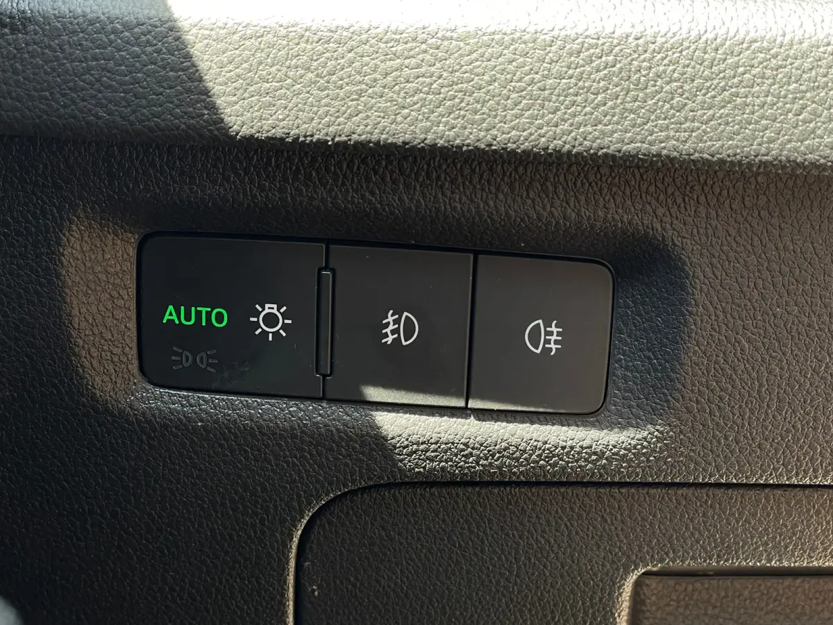 1.5 e-TSI DSG Business+ 1E EIG DEALEROND|TREKHAAK|VIRTUALCOCKPIT|CARPLAY|AMBIENT.LIGHT|STOEL+STUURVRM|