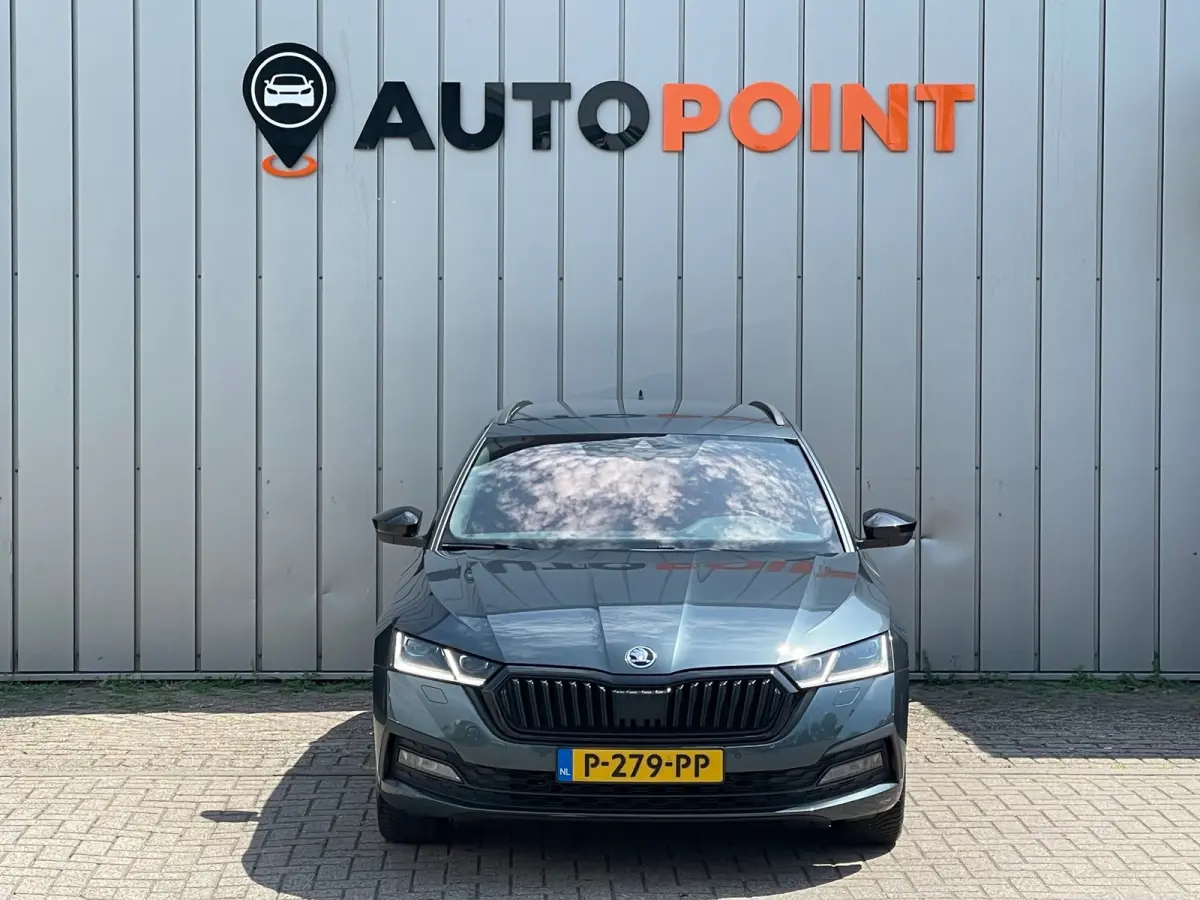 1.5 e-TSI DSG Business+ 1E EIG DEALEROND|TREKHAAK|VIRTUALCOCKPIT|CARPLAY|AMBIENT.LIGHT|STOEL+STUURVRM|