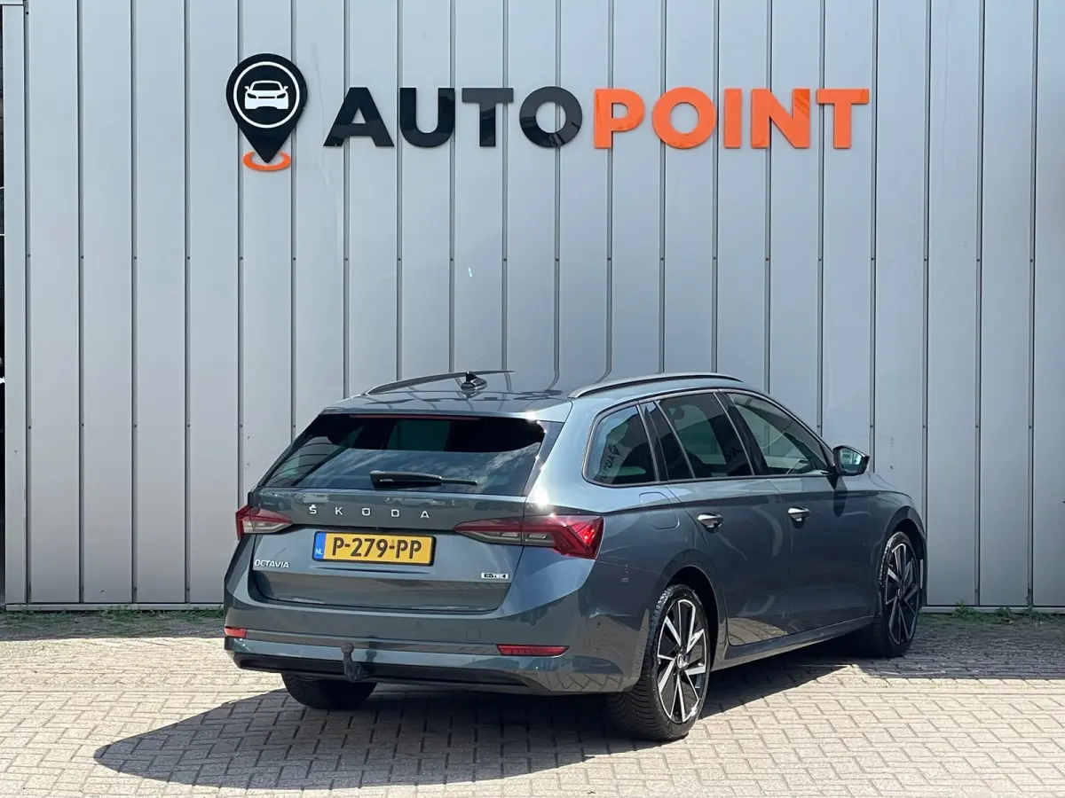 1.5 e-TSI DSG Business+ 1E EIG DEALEROND|TREKHAAK|VIRTUALCOCKPIT|CARPLAY|AMBIENT.LIGHT|STOEL+STUURVRM|