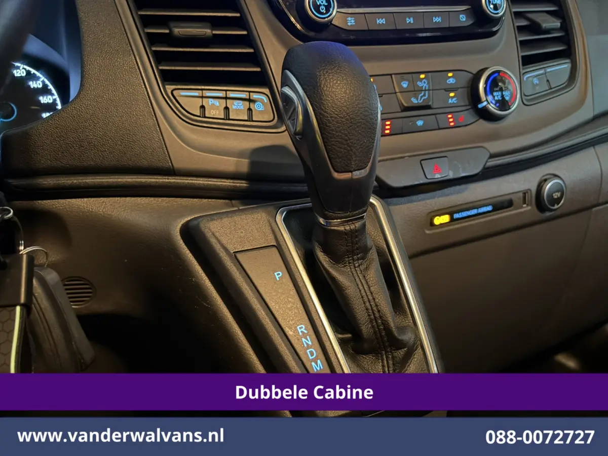 2.0 TDCI 131pk Automaat L2H1 Dubbele Cabine Euro6 Airco | Xenon | 6-Zits | Camera | Apple Carplay | Adaptieve Cruisecontrol LED, Android Auto, Trekhaak, Stoelverwarming, Verwarmde voorruit, 
