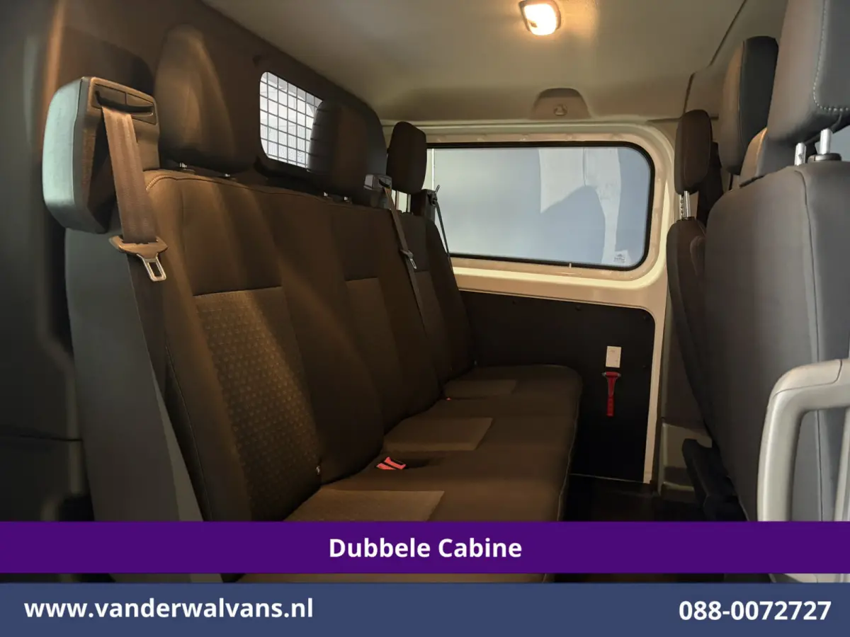 2.0 TDCI 131pk Automaat L2H1 Dubbele Cabine Euro6 Airco | Xenon | 6-Zits | Camera | Apple Carplay | Adaptieve Cruisecontrol LED, Android Auto, Trekhaak, Stoelverwarming, Verwarmde voorruit, 