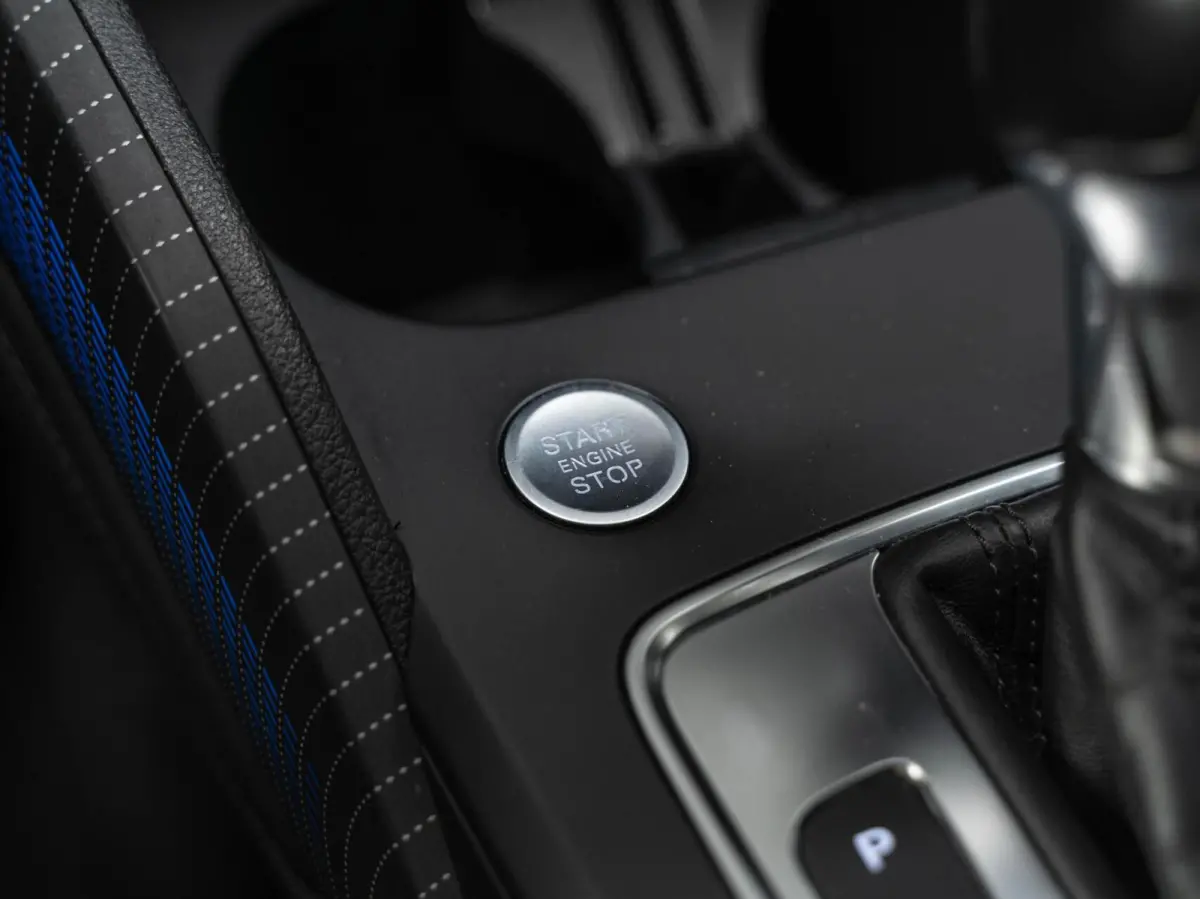 1.4 TFSI CoD Launch Edition Panodak Leder