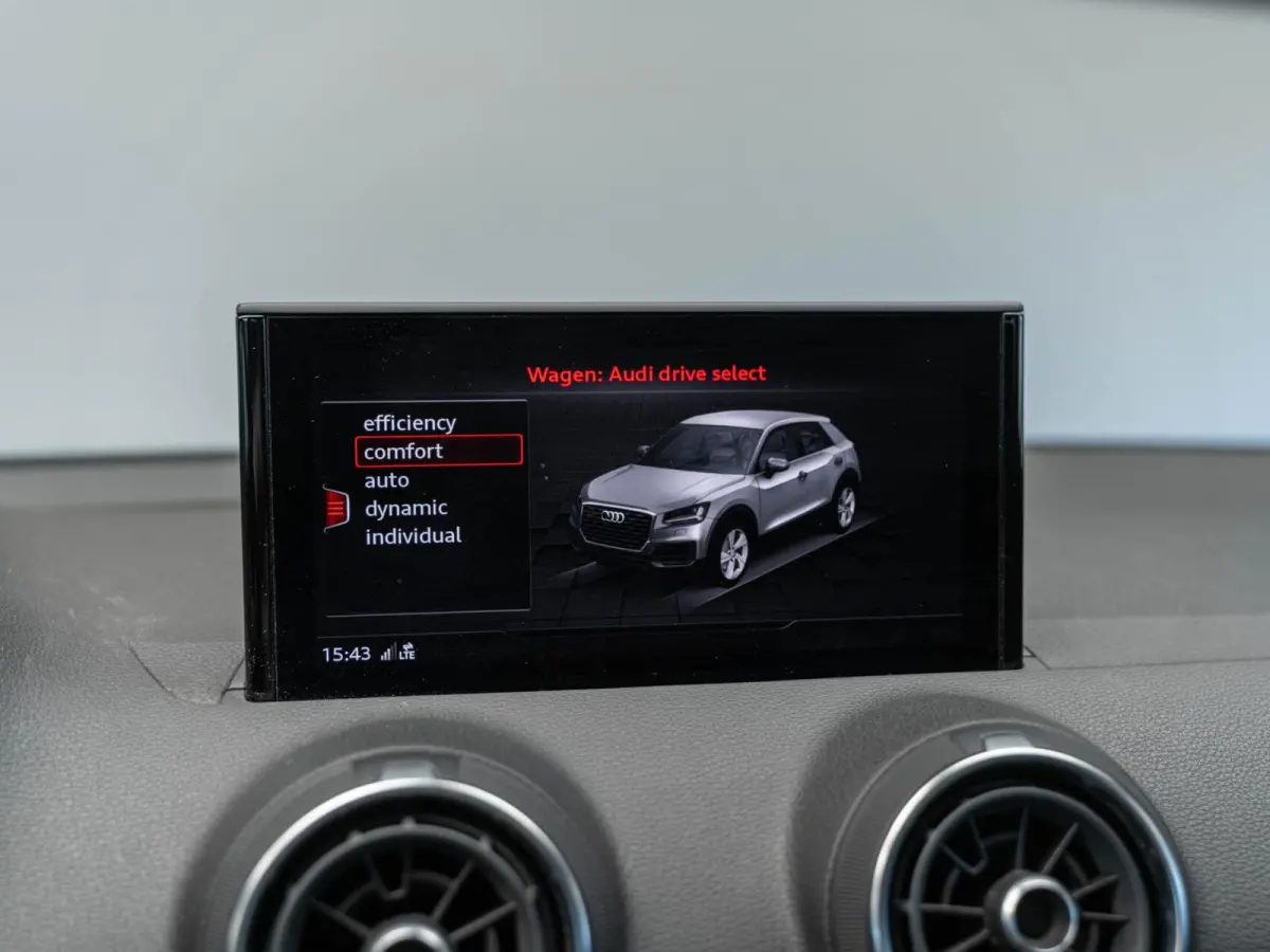 1.4 TFSI CoD Launch Edition Panodak Leder