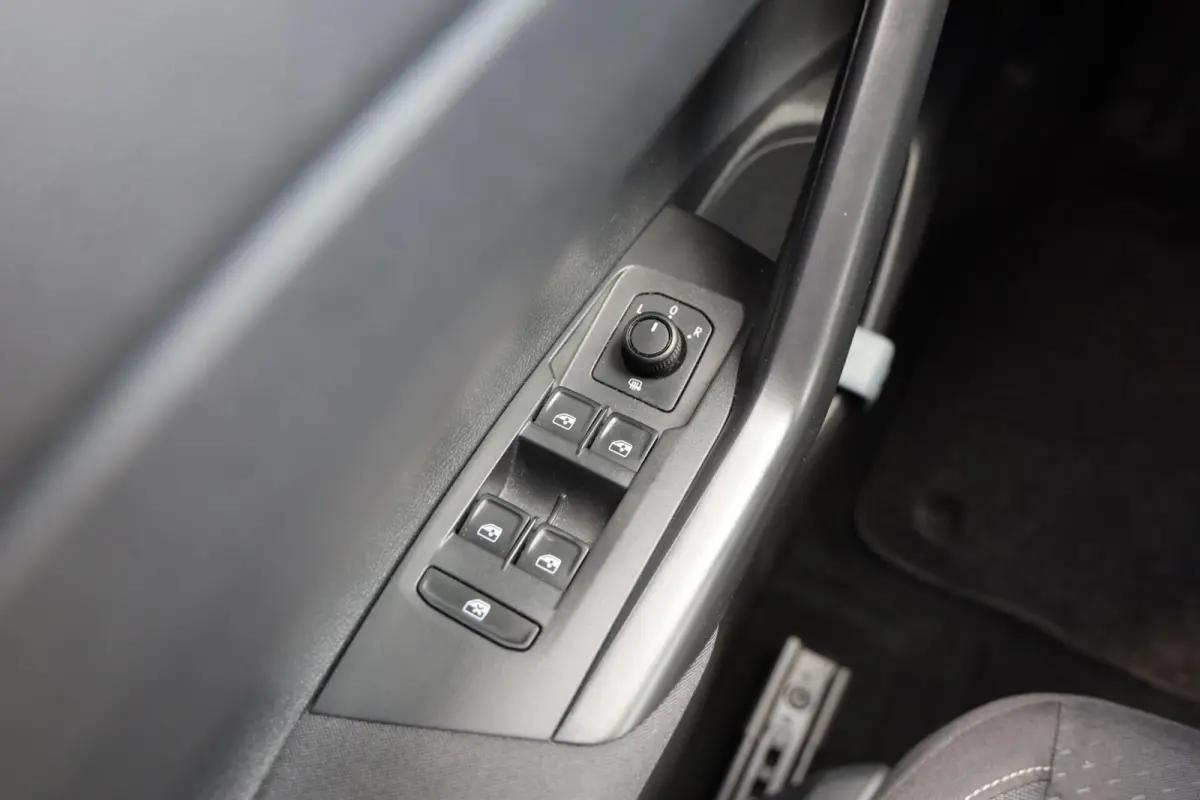 1.0 TSI Comfortline|Automaat|Navi|ACC|Apple carplay/Android auto|