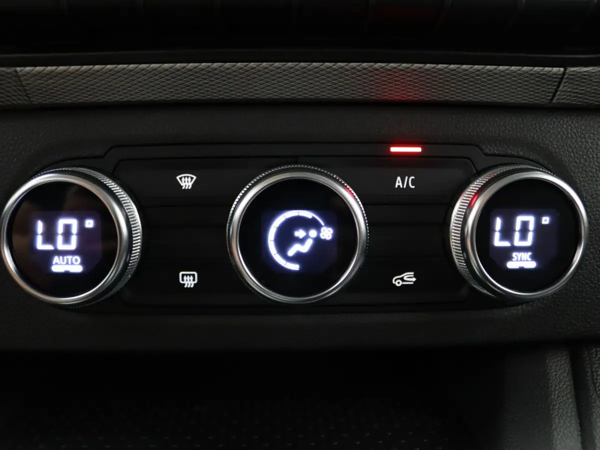 Tekna L2 44 kWh Apple Carplay/Android Auto | Climate