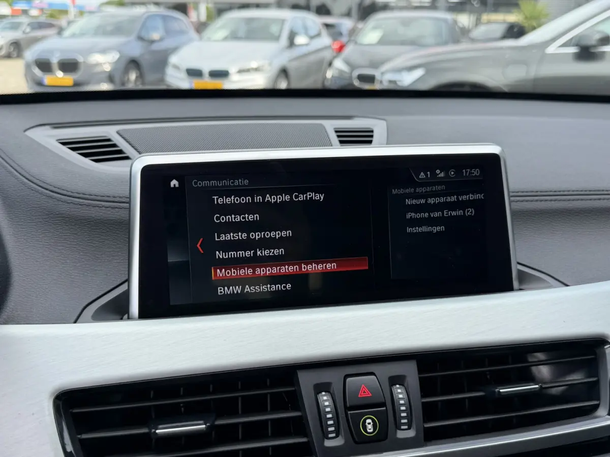 xDrive25e Sport Line Trekhaak Carplay Harman-Kardon Stuurwielverwarming Stoelverwarming 18 Inch LMV Achteruitrijcamera Dealeronderhouden