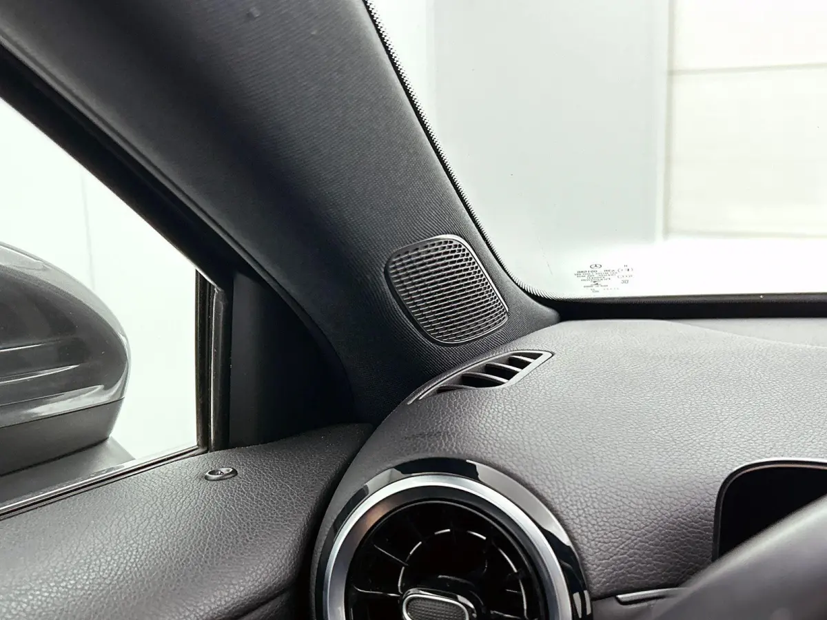Hatchback 180 Business Solution