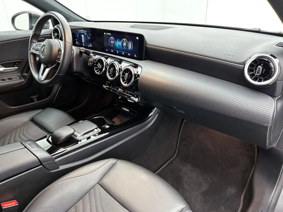 Hatchback 180 Business Solution