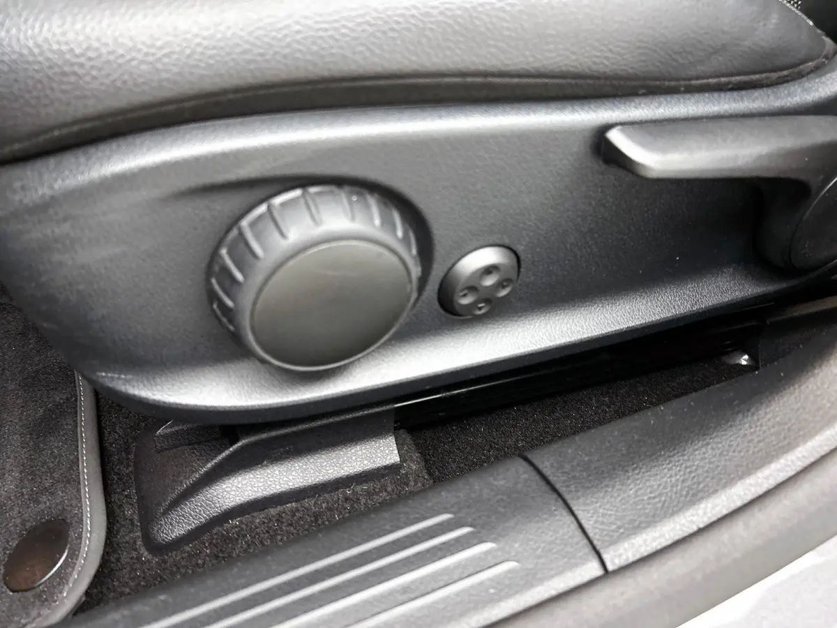 Hatchback 180 Business Solution