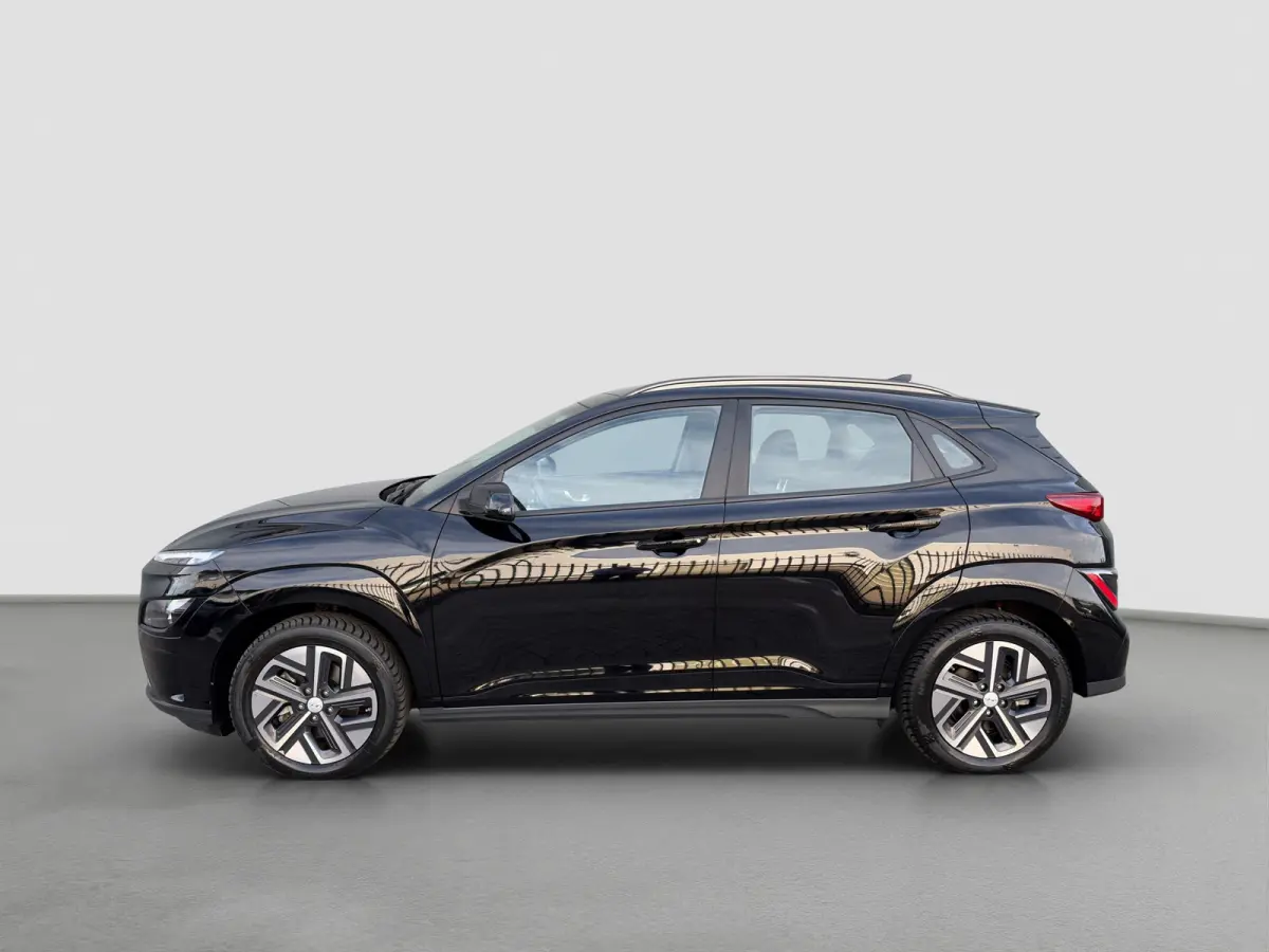 EV Comfort 39 kWh 136pk | SoH 97,9% | Camera | Carplay | Climate controle | Bestuurdersstoel in hoogte verstelbaar | Stoelverwarming | Stuurverwarming | Parkeersensoren | 17'' velgen