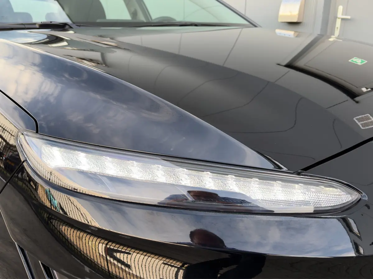EV Comfort 39 kWh 136pk | SoH 97,9% | Camera | Carplay | Climate controle | Bestuurdersstoel in hoogte verstelbaar | Stoelverwarming | Stuurverwarming | Parkeersensoren | 17'' velgen