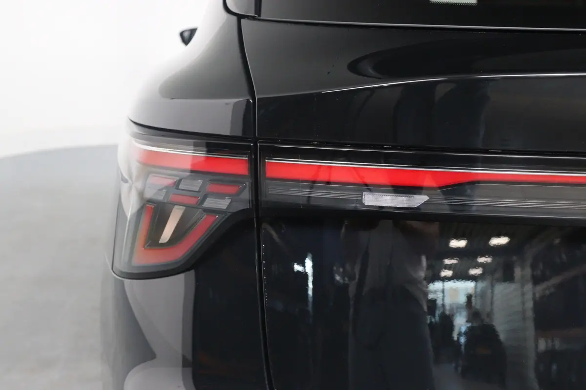Luxury 64 kWh | 360* Camera | 100% SOH | Adaptieve Cruise Control | Elektrische Achterklep | Warmtepomp | Stoel & Stuurverwarming |
