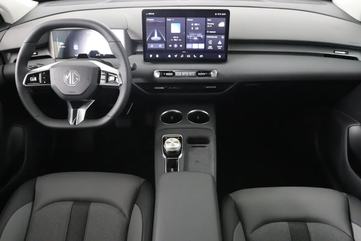 Luxury 64 kWh | 360* Camera | 100% SOH | Adaptieve Cruise Control | Elektrische Achterklep | Warmtepomp | Stoel & Stuurverwarming |