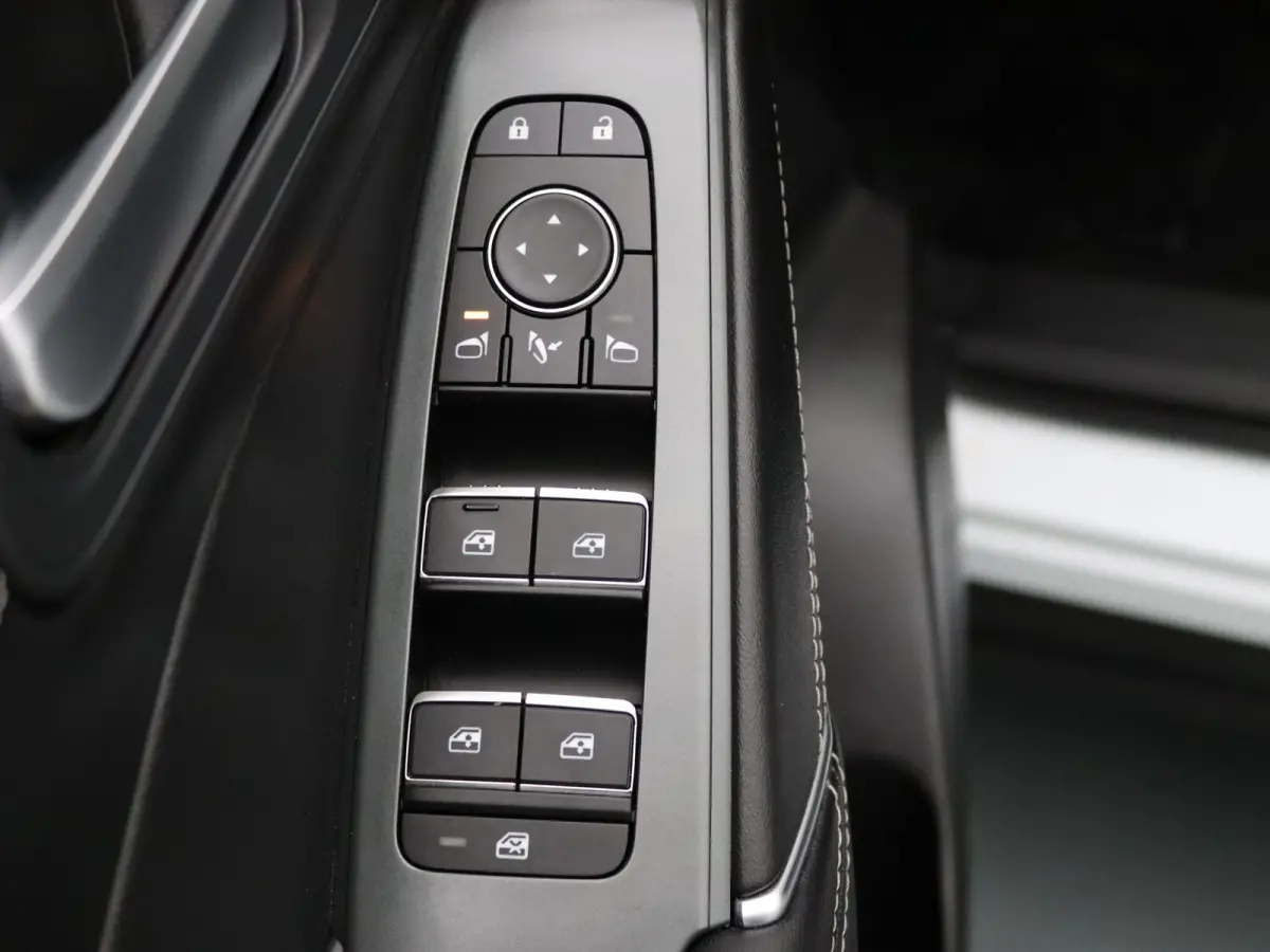 190pk e-Power N-Connecta Apple Carplay/Android Auto | Panoramadak