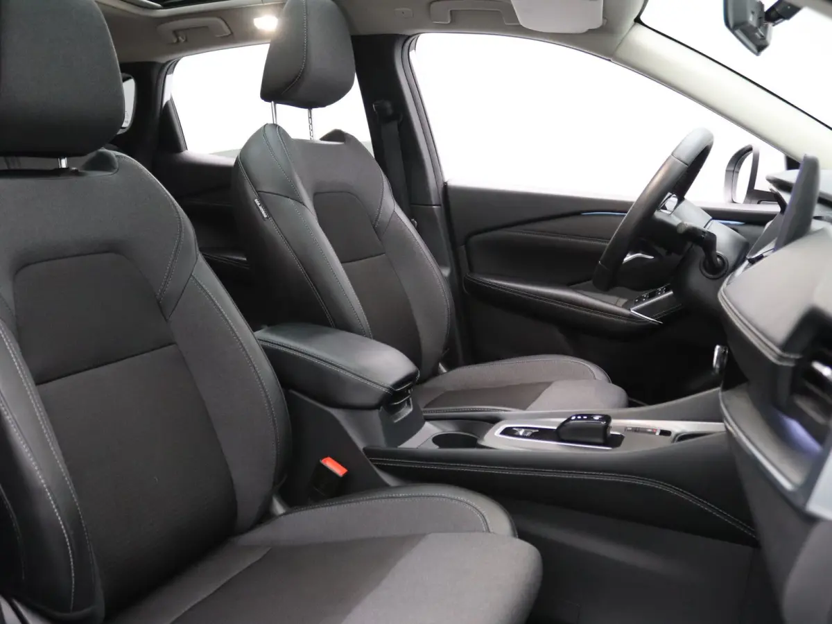 190pk e-Power N-Connecta Apple Carplay/Android Auto | Panoramadak