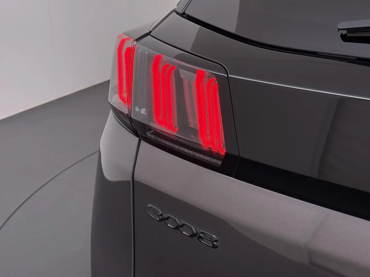 1.6 HYbrid 225 GT BLACK PACK | RIJKLAARPRIJS incl. 12mnd BOVAG