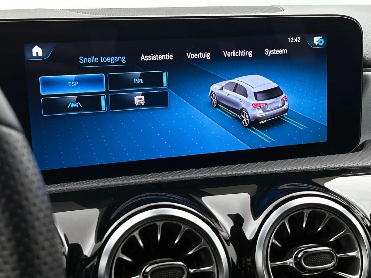 Hatchback 180 Business Solution AMG