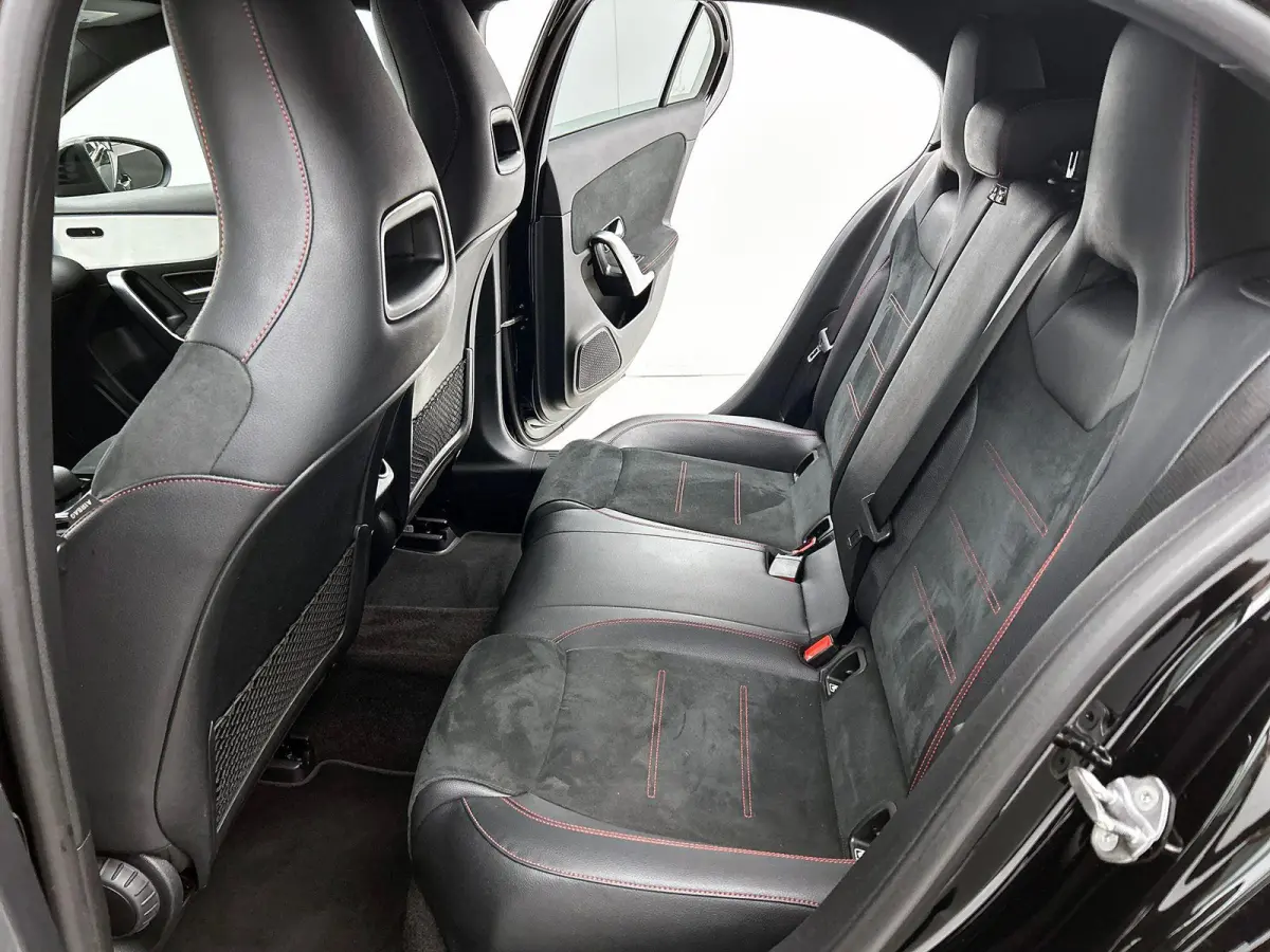 Hatchback 180 Business Solution AMG